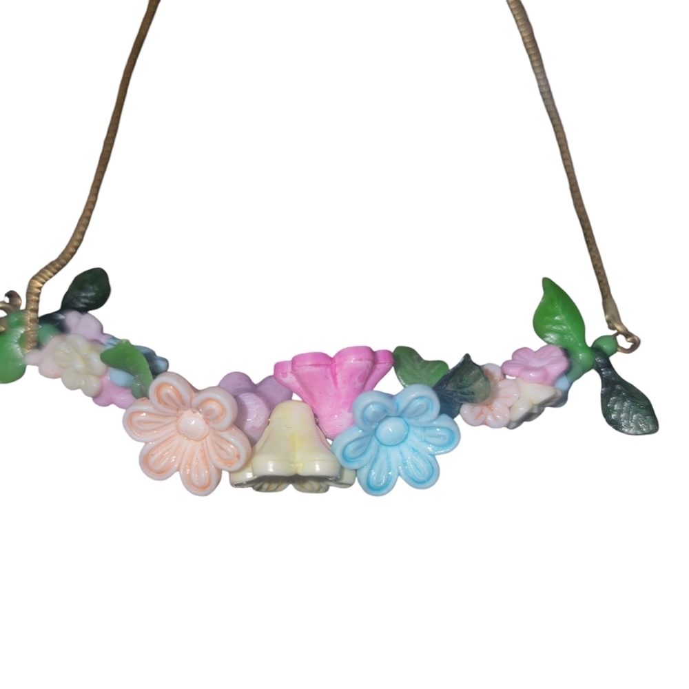 Multi colored gold and floral necklace - Picture 4 of 4